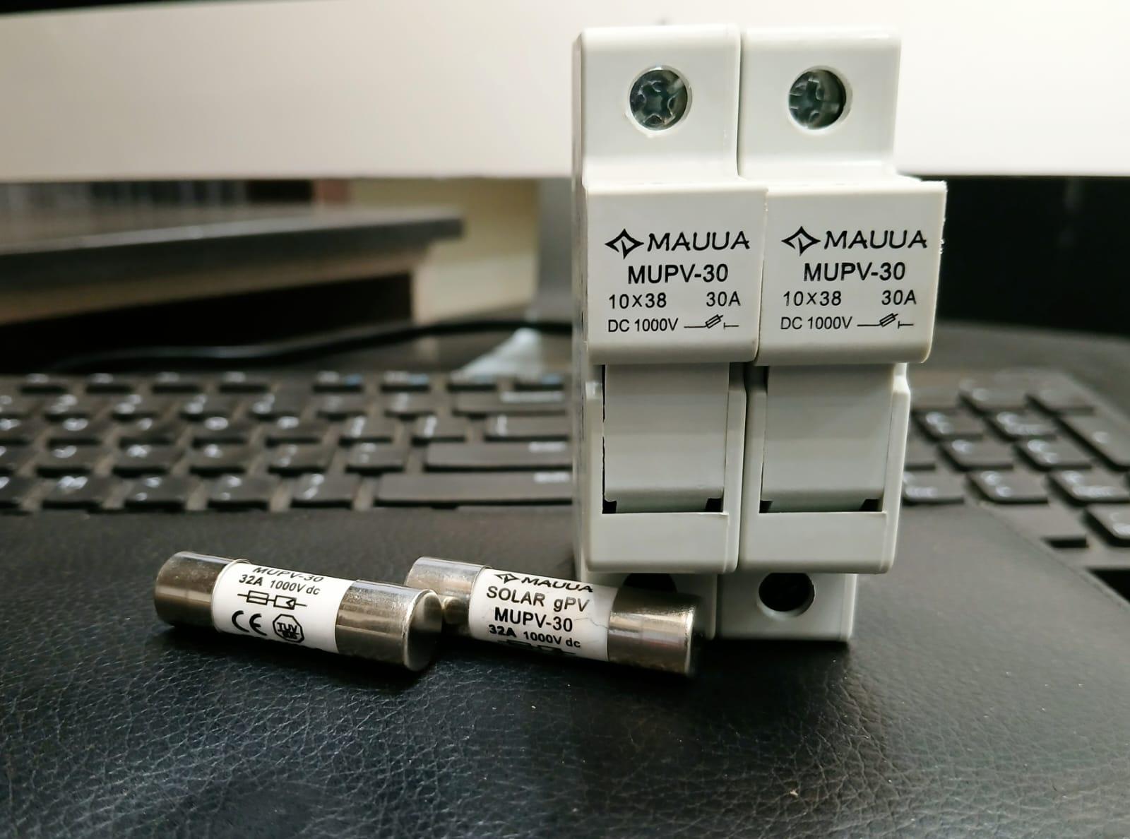DC Fuse Holder