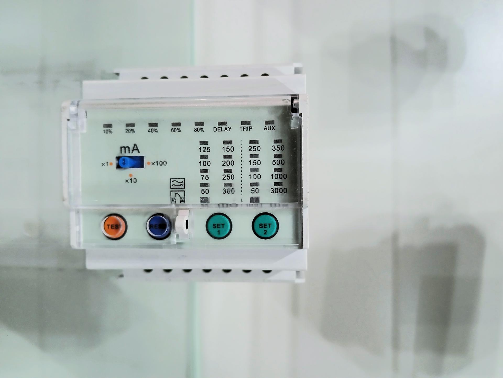 Earth Leakage Relay